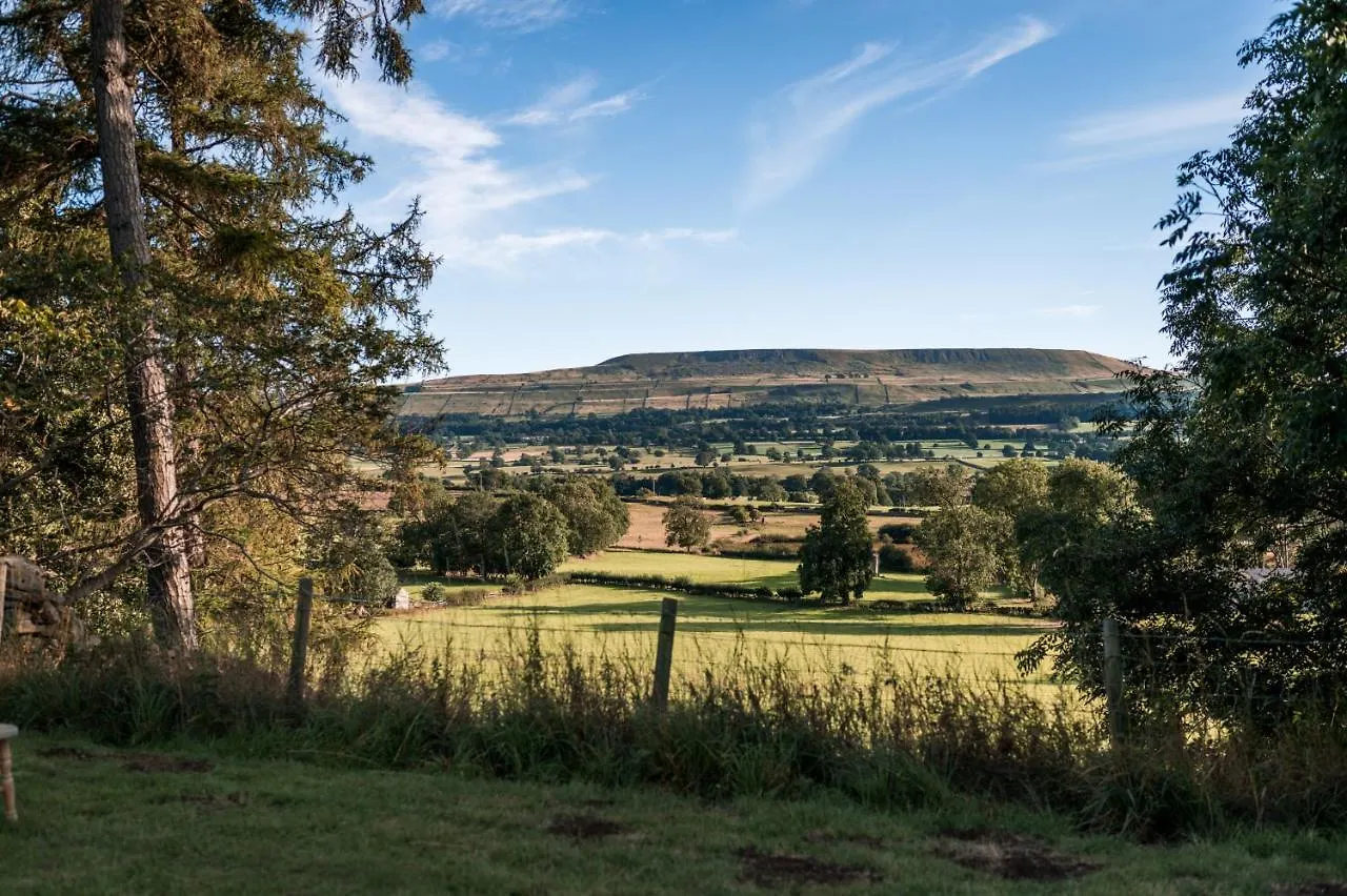 The Jonas Centre Villa Leyburn