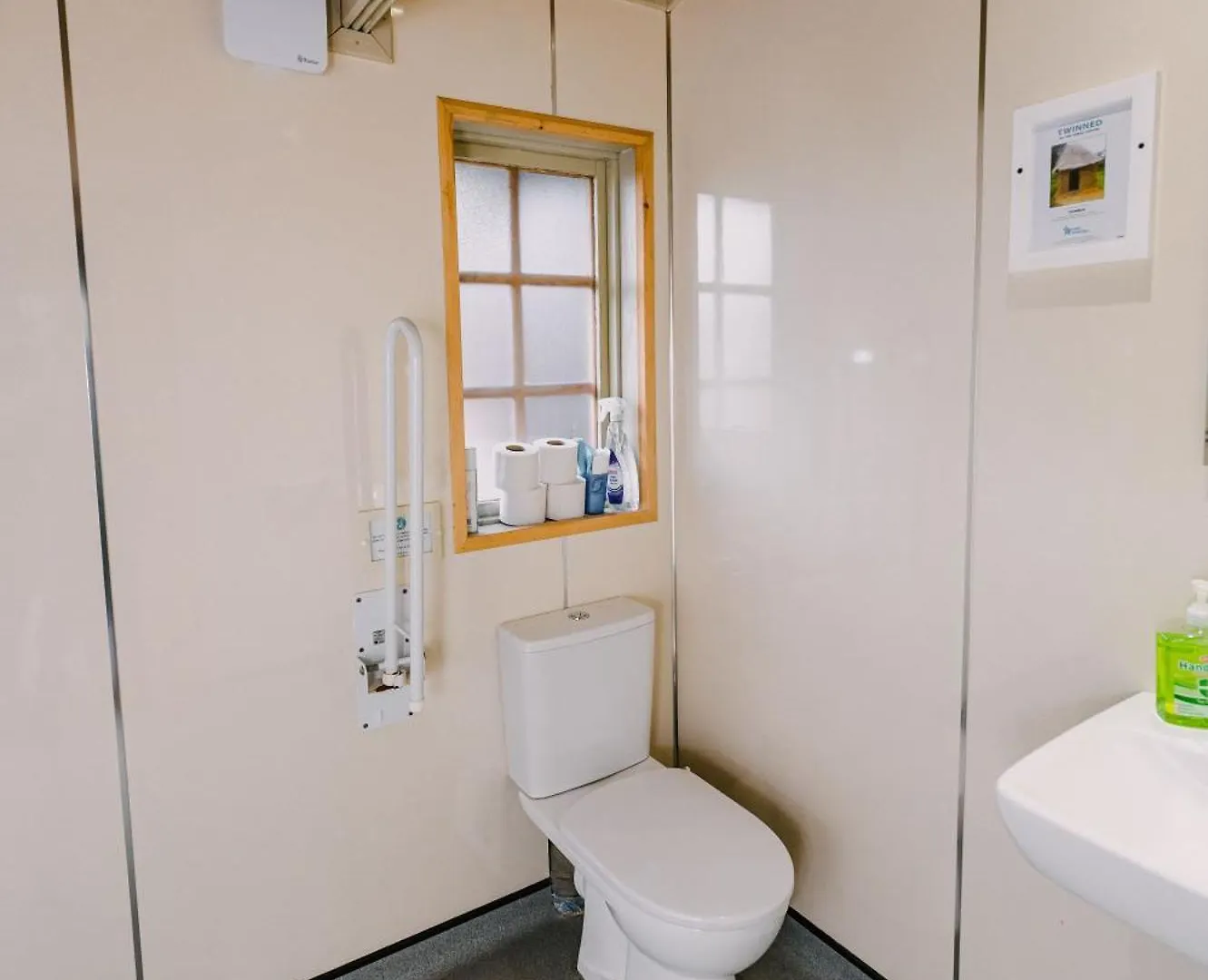 The Jonas Centre Villa Leyburn Hytte